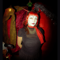 Heashot of artist Brook Van Buiten